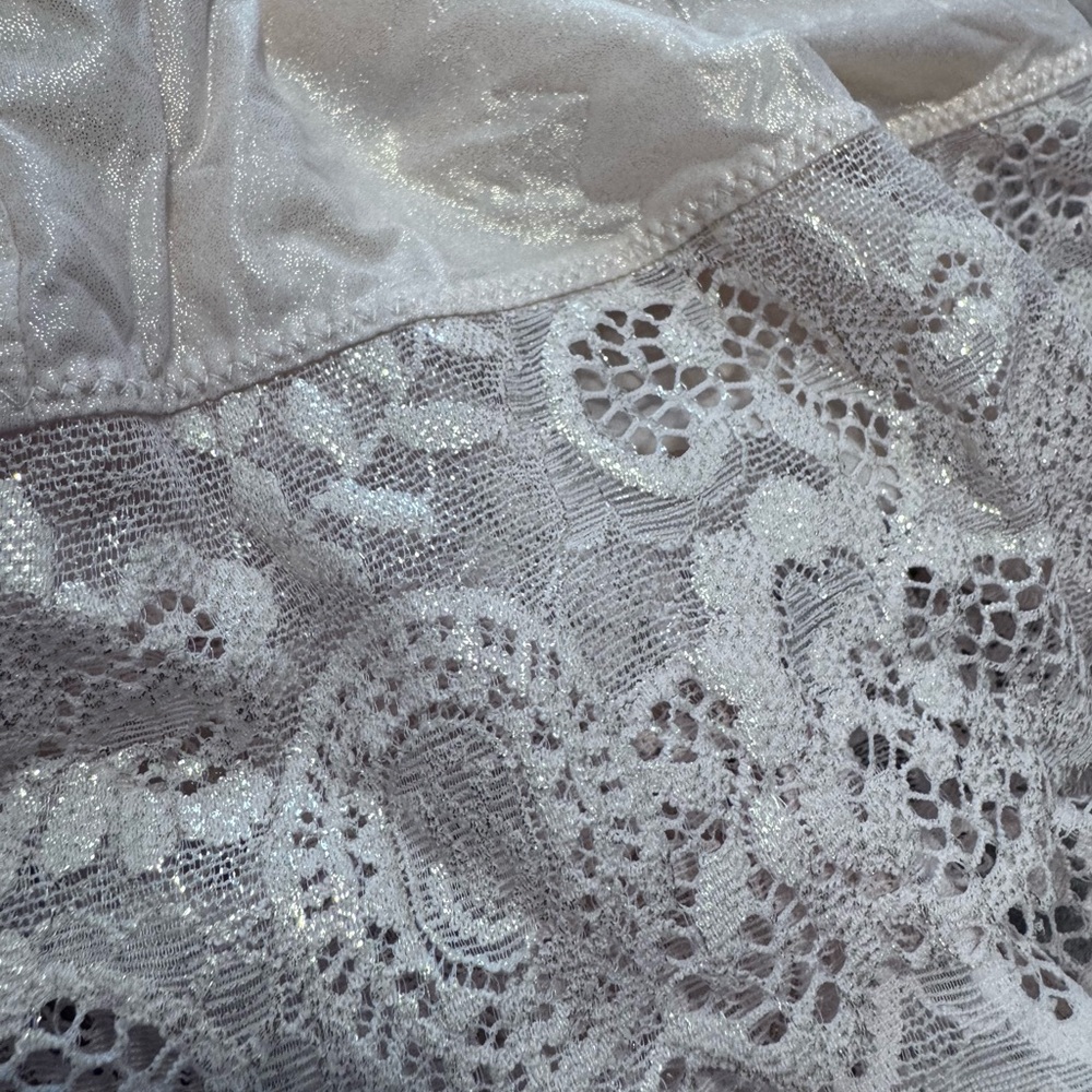Victoria's Secret shimmer nude Lace Chemise - Picture 8 of 8